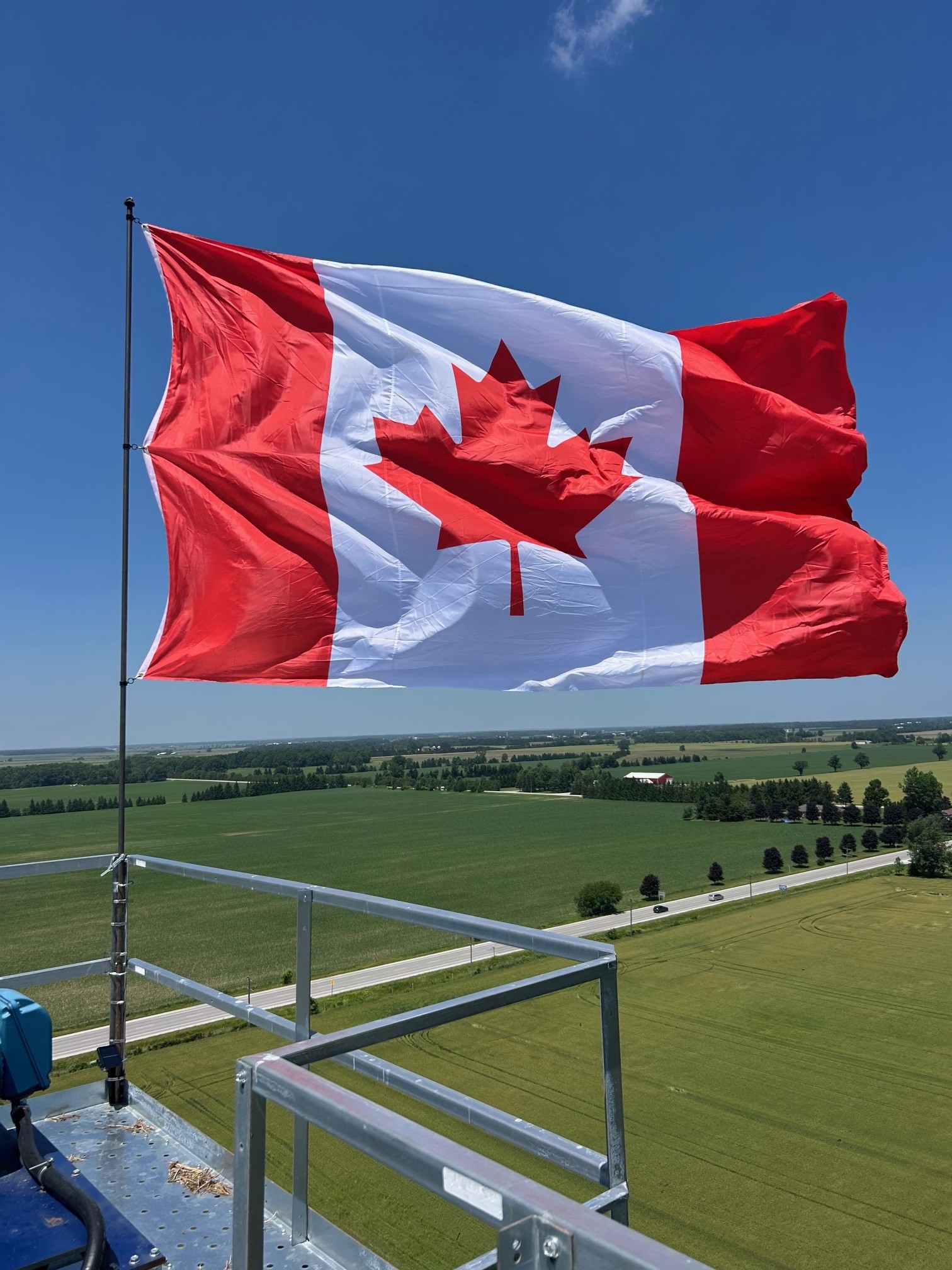 canada flag alvinston